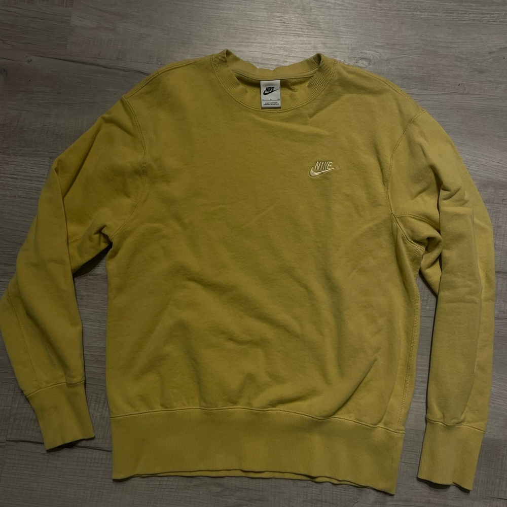 Nike Sweater